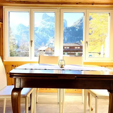 Cozy In Vintage House In Appartement Kandersteg