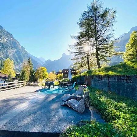Cozy In Vintage House In Kandersteg