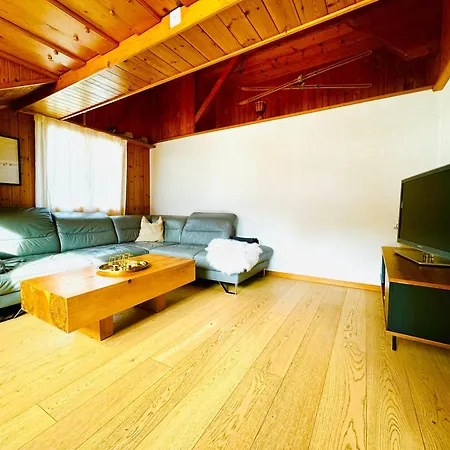 Cozy In Vintage House In Кандерштег