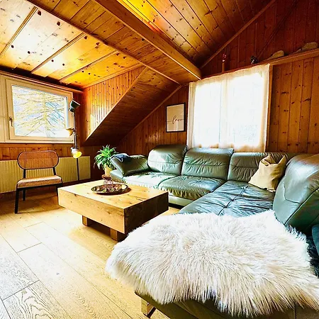 Cozy In Vintage House In Appartement