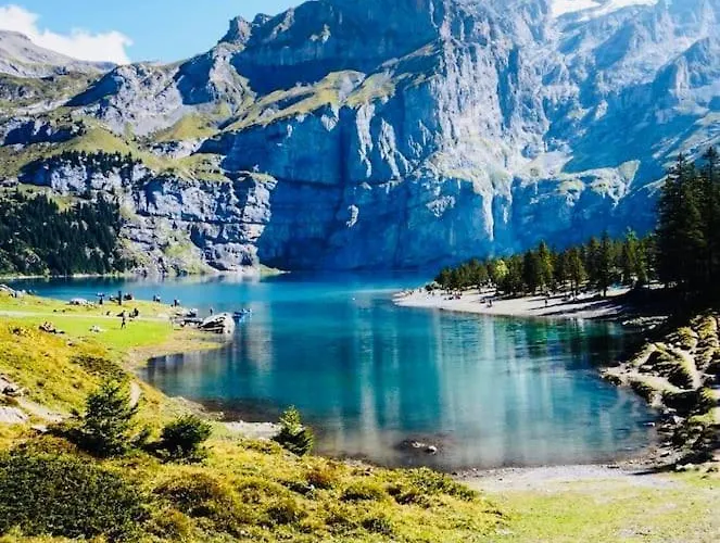 Cozy In Vintage House In Lejlighed Kandersteg